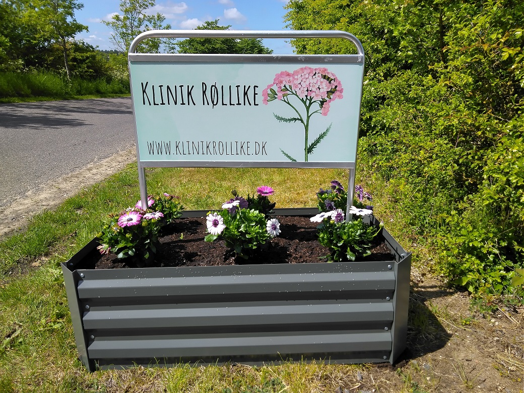 Kontakt Klinik Røllike. Jeg kan hjælpe dig med healing, meditationsundervisning, guidet meditation, clairvoyance, holistisk behandling, selvkærlig coaching og hjerterum samtaleterapi. Klinik Ved Rødkærsbro, Viborg, Midtjylland.